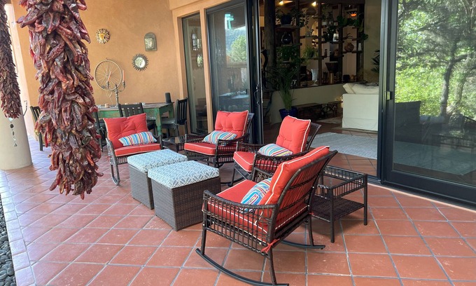 Canoncito Casa | Rockin' It in Santa Fe!