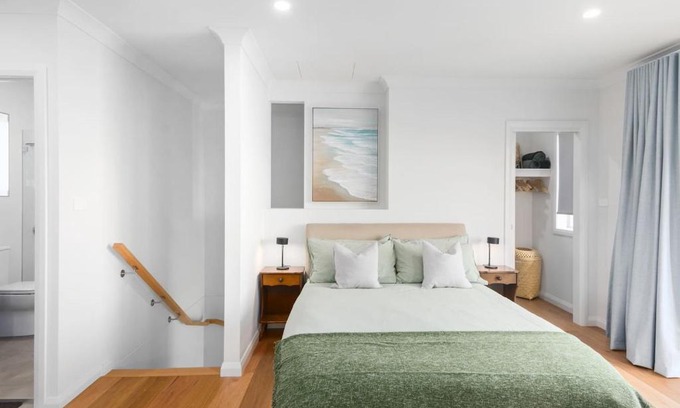 Shell Cove Apartamento | Rockpool Escape - A Coastal Refresh near the Marina