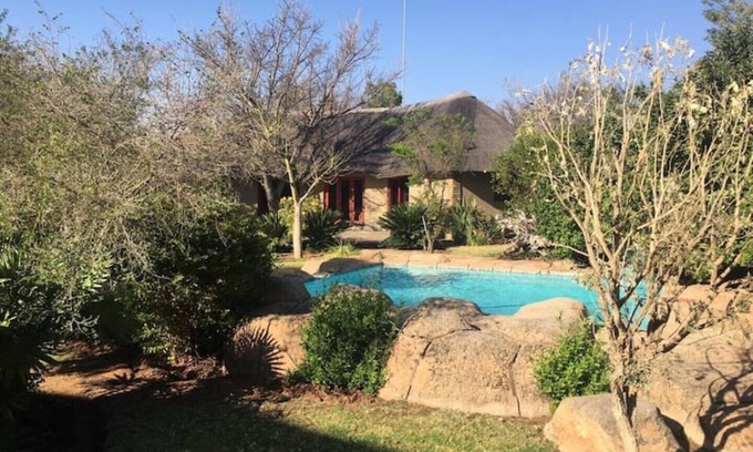 Bela-Bela Otro | ROCKSTAR GAME LODGE