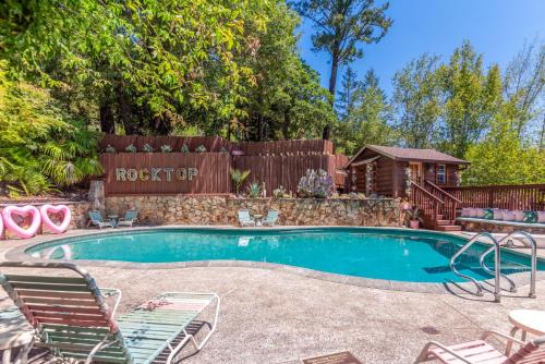 Hacienda Casa | Rocktop Lodge