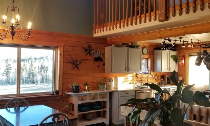 Indian Mountain Cabina | Rocky Mountain Family Friendly cabin with VIEWS that will take you breath away!