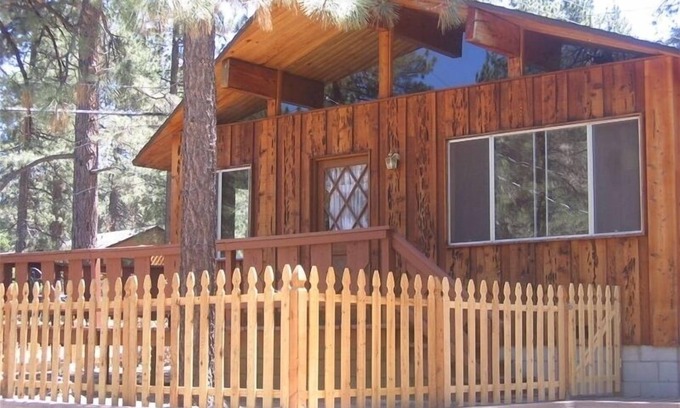 Wrightwood Cabina | Rocky Mtn Hideaway - Recuerdos de vacaciones en ciernes