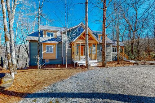 Sapphire Casa | Rocky Top Retreat
