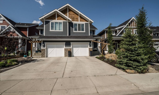 Cochrane Casa | Rocky View Resort.
