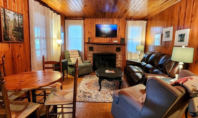 Lake Catherine Cabina | Roddy's Roost Lakefront Cabin - Hot Springs AR