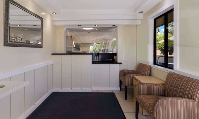Livermore Hotel | Rodeway Inn Livermore