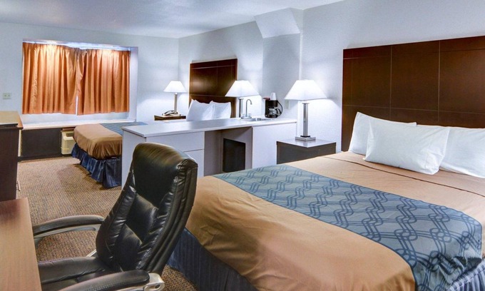 Lewisville Hotel | Rodeway Inn & Suites Lewisville I-35