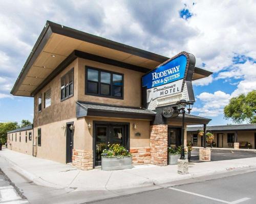 Williams Hotel | Rodeway Inn & Suites Williams Downtowner-Rte 66