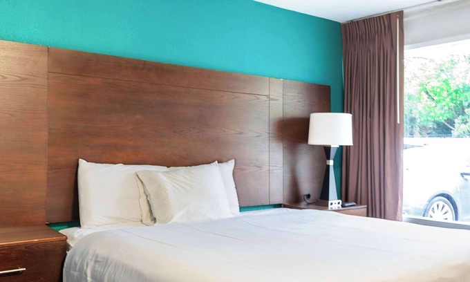 Augusta Hotel | Rodeway Inn