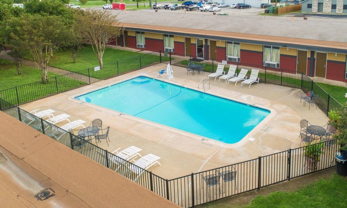 Georgetown Hotel | Rodeway Inn