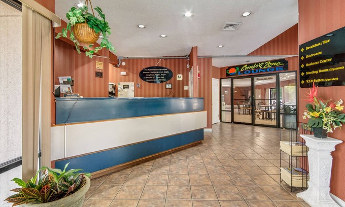 Greenwood Hotel | Rodeway Inn