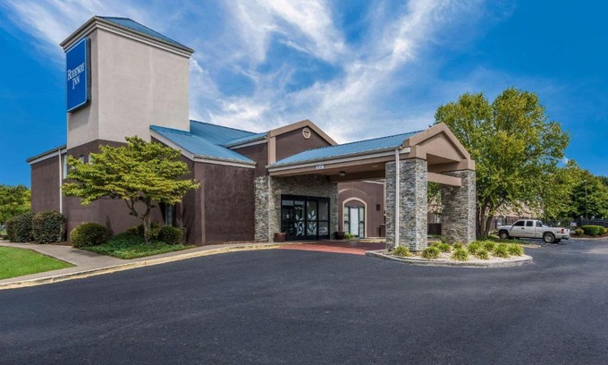 Knoxville Hotel | Rodeway Inn