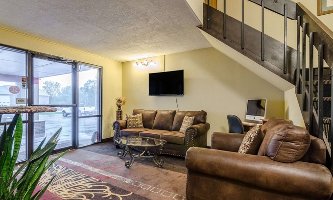 Mitchell Hotel | Rodeway Inn