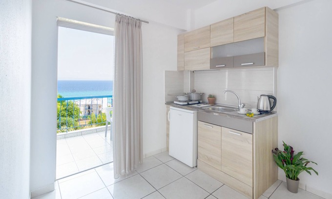 Polichrono Casa | Roditsa Patritsia Apartments