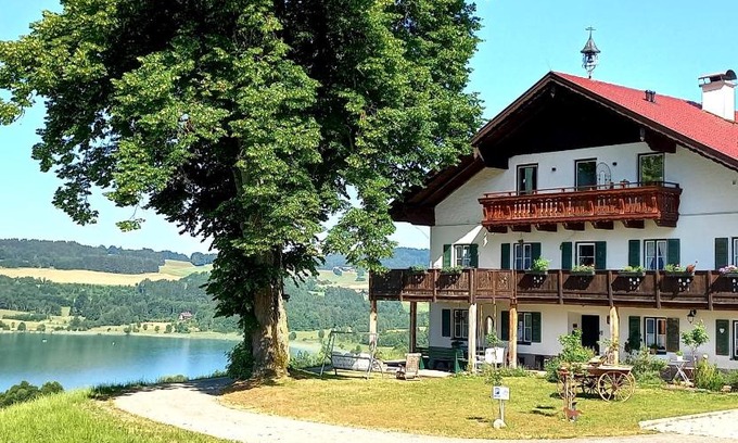 Oberhofen am Irrsee Apartamento | Roiderhof Irrsee
