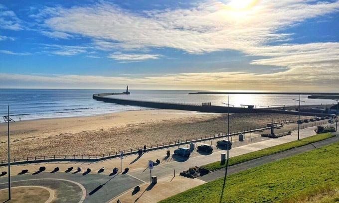 Roker Apartamento | Entire Modern One Bed Apartment *Roker Sea Front*