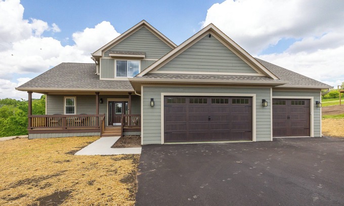 Galena Casa | Rolling Green on Genessee Trail