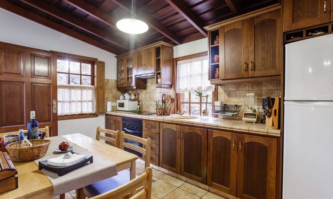 Breña Baja Cabaña | Romántica casa con buena ubicación y Wi-fi