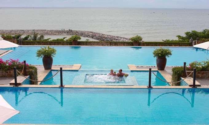 Phu Hai Beach Hotel | Romana Resort & Spa