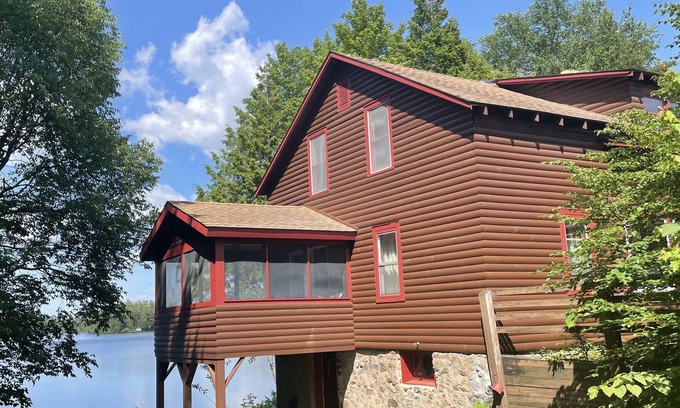 Cranberry Lake Cabina | Romancing The Lake!