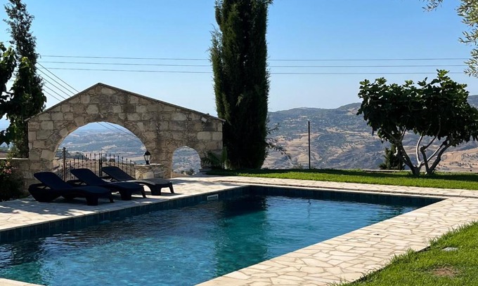 Lasa Casa | Romanos Villa