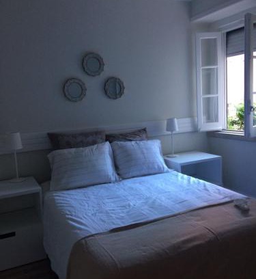 Sao Joao de Deus Apartamento | Romantic 1 Bedroom Apartment at Roma Avenue - 1C