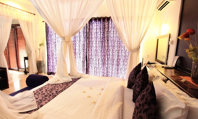 By Pass Ngurah Rai Kuta Villa | Romántica Villa de 1 BR con piscina privada en Kuta