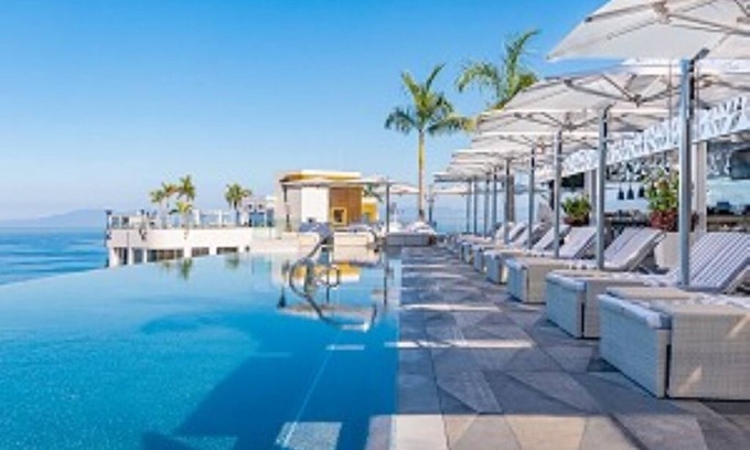 Zona sur Apartamento | Romantic adults-only luxury hotel with jungle landscape