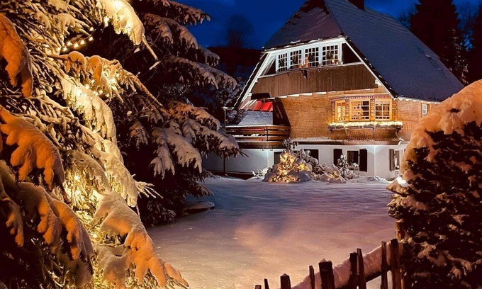 Hinterzarten Chalet De Esquí | Romántico chalet modernista (incl. Tarjeta Bosque Negro)