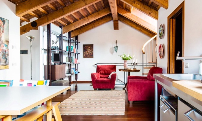 Cannaregio Apartamento | Casa Zorzi encantador ático con magníficas vistas de la iglesia de Madonna del Orto