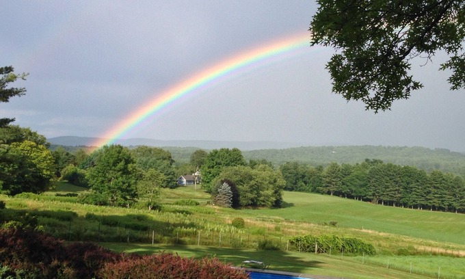 Great Barrington Cabaña | Romantic Berkshires Cottage - Impresionantes vistas, piscina