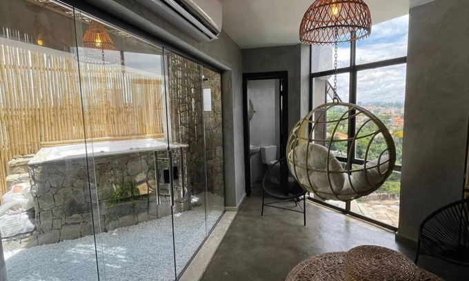 Vila Suzana Apartamento | Romantic Duplex Rooftop Jacuzzi SPA (pet friendly!)