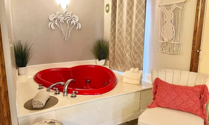 Berlin Apartamento | Romantic Bridal Suite Rentals - Bridal Suite 1