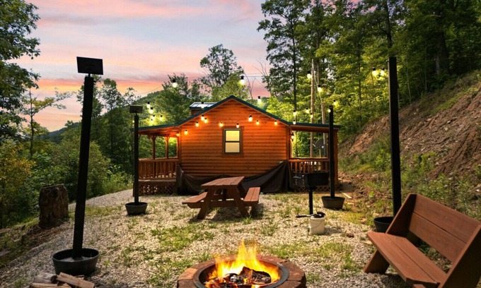 Stanton Cabina | Romantic Cabin | Dog Friendly Stay | 9 Mn to Gorge