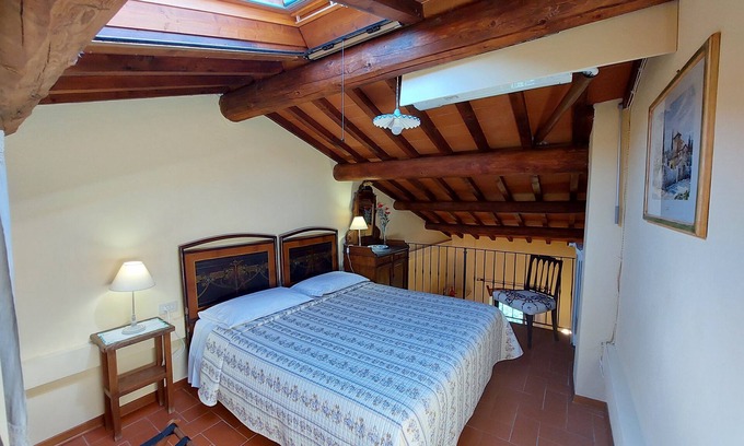 Scandicci Villa | Piso romántico, hermosas vistas en farmholiday cerca de Florencia, piscina.