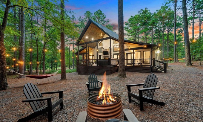 Pickens Casa | Whisper in the Woods Luxe Romantic Spa Retreat
