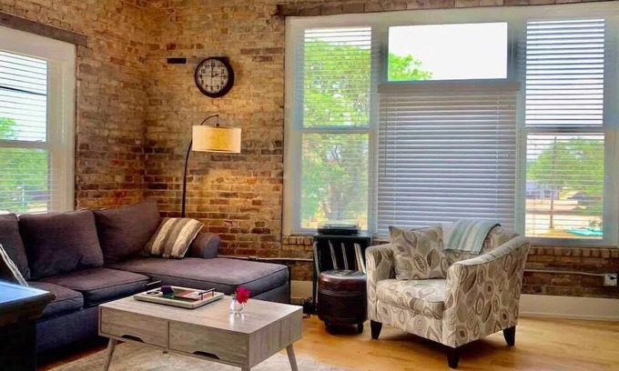 Benton Harbor Apartamento | Romantic Gastro Loft Retreat for Two