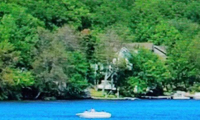 Lake Harmony Complejo | Romantic getaway- hot tub and fireplace with a picturesque view of Lake Harmony!