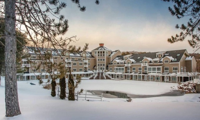 Brownsville Condominio | Romantic Getaway or Family winter adventures in 2BD Loft w/resort activities