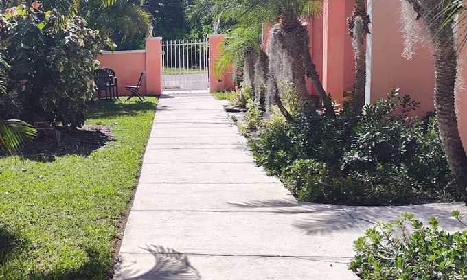Coral Harbour Casa | Romantic Getaways or Family fun. Enjoy Island Vibes at 2BR Townhome Near Beach!
