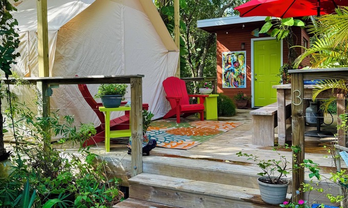 Lutz Casa | Romantic Glamping Tent/Tiny House Garden Retreat