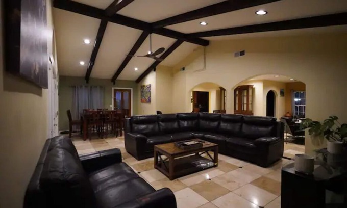 Whittier Casa | Romantic Hills View w/ hot tub