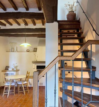 Passignano sul Trasimeno Casa | Romantic Escape in Medioeval Passignano -Lake View
