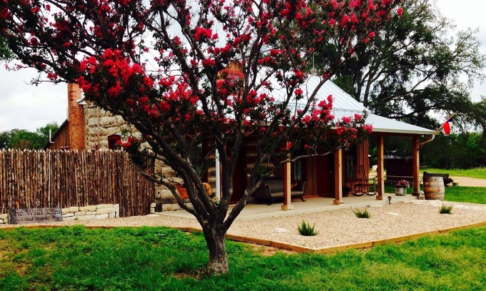 Fredericksburg Cabina | Romántica de registro de lujo cabina- Casa * Vino y Bañera de hidromasaje para 2