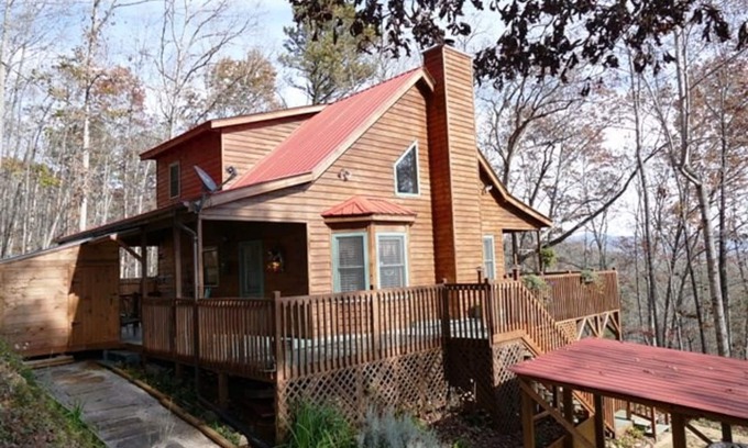 Franklin Cabina | Romántica cabaña en la cima de la montaña con bañera de hidromasaje, porches envolventes y vistas increíbles