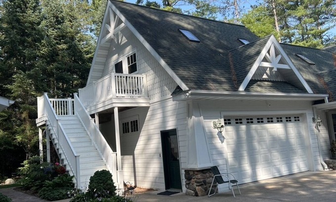 Tomahawk Apartamento | Romántica suite privada junto al lago de Northwoods en Deer Lake en el norte de Wisconsin
