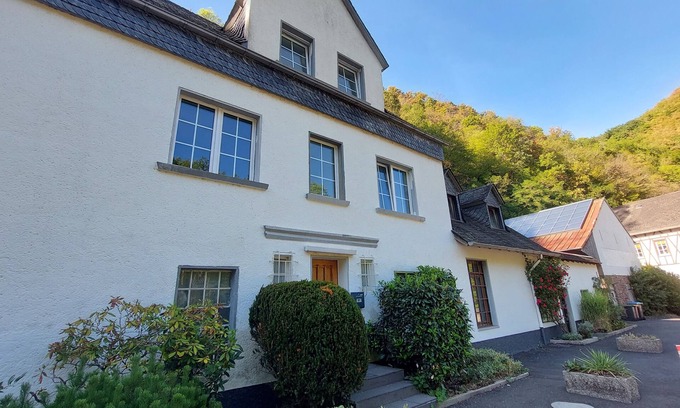 Bad Bertrich Casa | Romantic, old oil-mill with great courtyard