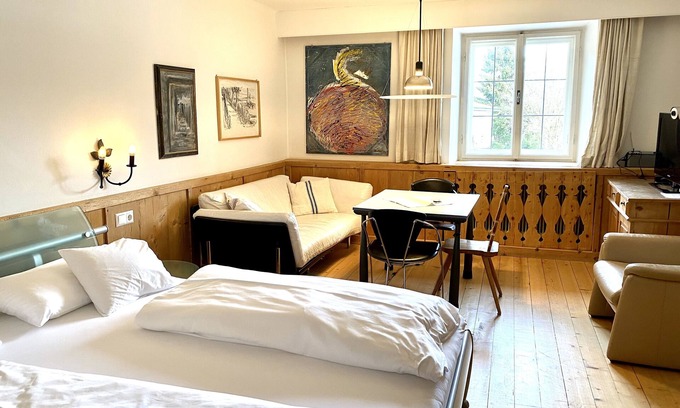 Telfes im Stubai Apartamento | Estudio romántico con jardín, PISCINA, ferrocarriles de montaña gratis.