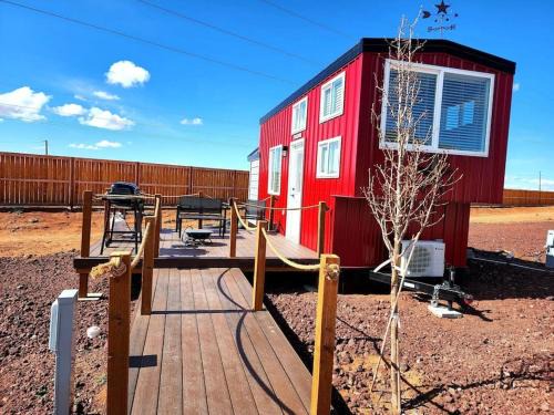 Apple Valley Casa | Romantic Tiny home with private deck