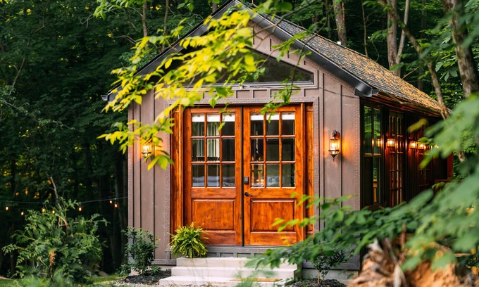 Laurelville Cabina | Romantic Woodland Cabin : Hot Tub, Trails & Near all Hocking Hills Trails